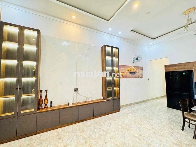 CHO THUÊ NHÀ - MẶT TIỀN KHU METRO  - SÁT ĐƯỜNG LÝ THÁI TỔ