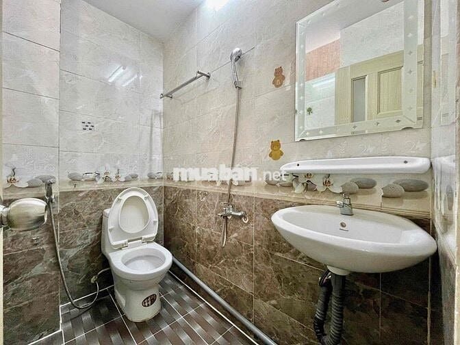 CHÍNH CHỦ TRỐNG STUDIO BAN CÔNG FULL NỘI THẤT BÓC SEAL MỚI HOÀN THIỆN