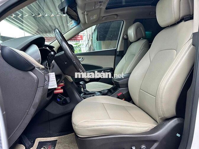 Hyundai Santa Fe 2016 2.4 AT 4 WD - 126000 km