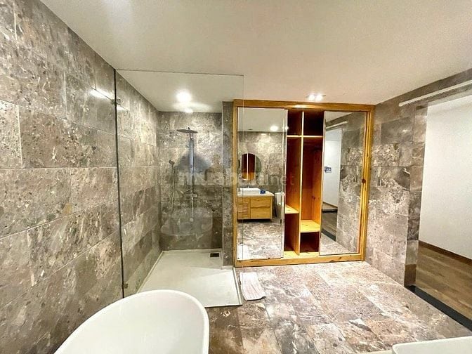 Chào bán toà Boutique 292.5m2 - ngay biển Mỹ Khê giá chỉ 5x tỷ