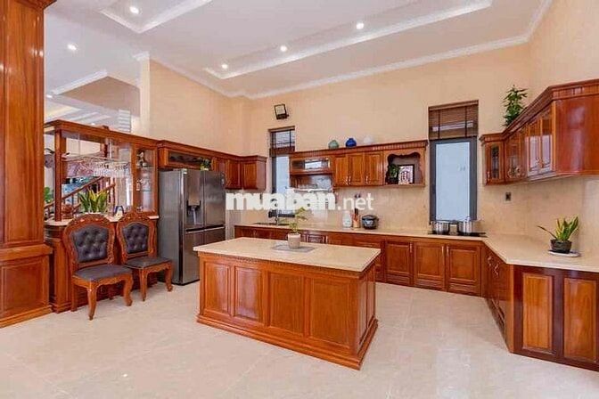 Cho Thuê  Biệt Thự DT 10x20 1Trệt 2Lầu 5Pn 5Wc Full Nội Thất Cao Cấp