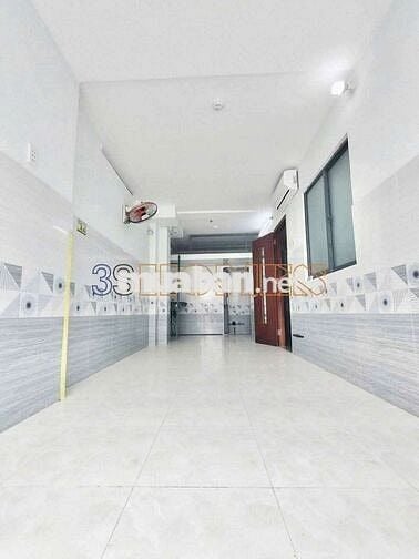 Mặt Bằng Rộng, Sạch, Có Máy Lạnh - 30m2