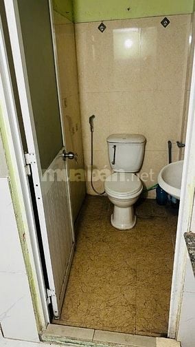 Phòng có gác chợ Hiệp Thành giờ giấc tự do