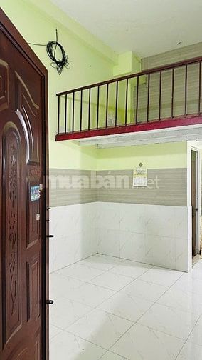 Phòng có gác chợ Hiệp Thành giờ giấc tự do