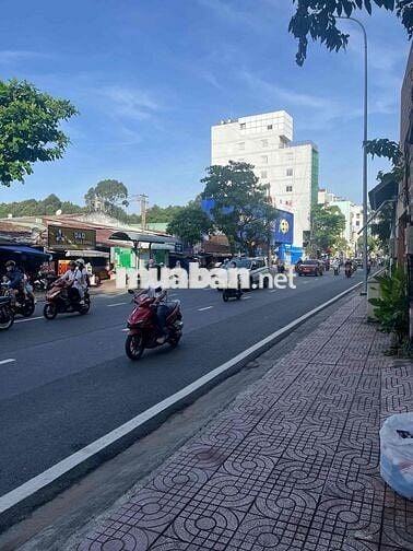 CHO THUÊ MB KINH DOANH PHÚ NHUẬN ĐÀO DUY ANH GẦN SÂN BAY, GIÁ TỐT