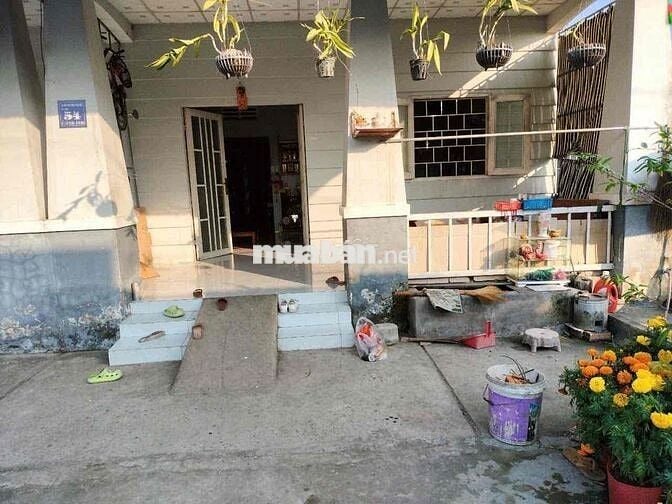 CẦN BÁN GẤP CĂN NHÀ CẤP 4 TẠI VĨNH LONG
