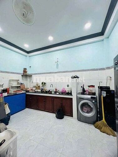 Nhà đường Miếu Bình Đông [4,5x18 - 1 lầu, 3pn, 2toilet] 11tr/tháng