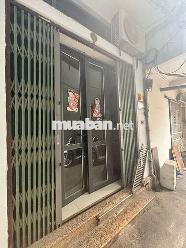 Bán nhà ngay cầu Trắng Hà Đông 40m giá hơn 8 tỷ