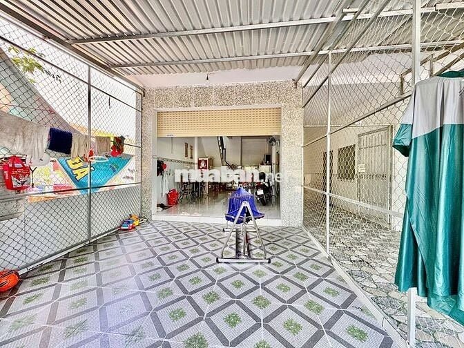 BÁN DÃY KIOT 150M2 SHR KDC - KCN BÀU BÀNG
