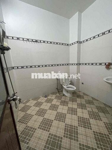 bán nhanh nhà 72m2. 3 tầng. đ/số 8. BHHB. chỉ 5.1ty