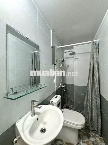 PHÒNG ĐẸP TÂN BÌNH RỘNG RÃI SẠCH SẼ THIẾT KẾ TINH TẾ