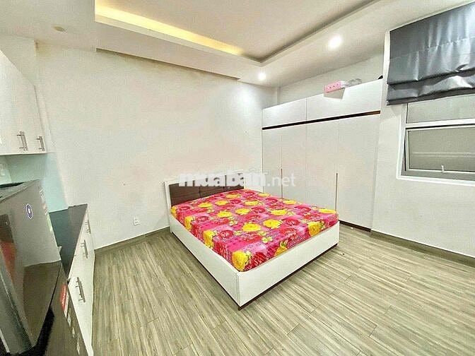 Phòng ngay cầu chữ Y, full nt, sạch sẽ, free xe, sát SGu, KHTn, UEh