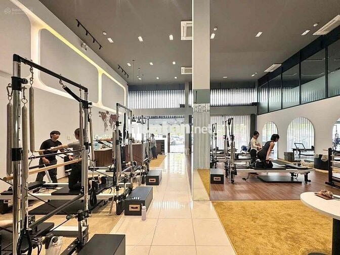 Mặt Bằng Mặt Tiền Võ Văn Kiệt Q1|425m2 ngang 15.6m|Vị Trí cực đẹp