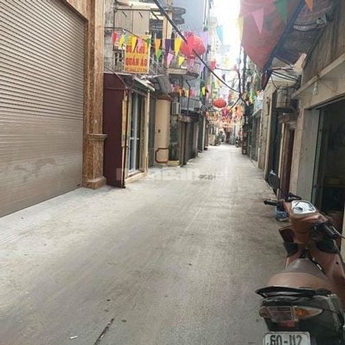 CẦU GIẤY,HIẾM, CÒN SÓT LẠI, 5 TẦNG,4 NGỦ, DT 35M2, PHẢI THẬT NHANH