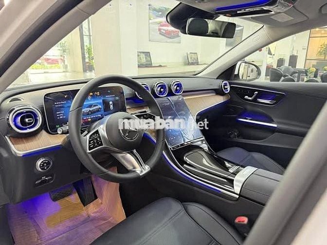 Mercedes Benz C class C200 Avantgarde Plus - 2025