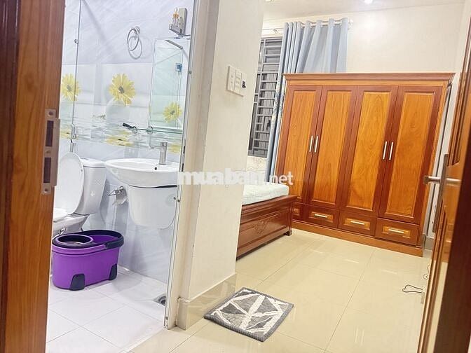 nhà nguyên căn vào ở được liền tiện ích đầy đủ