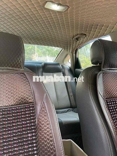Hyundai Elantra 2009 1.6 MT - 30 km