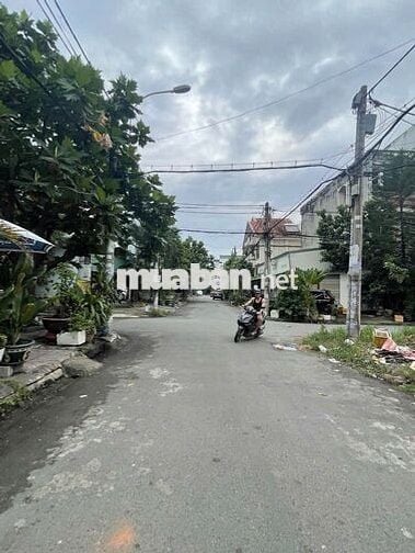 Cần bán 2 xưởng mặt tiền Thới Tam Thôn 17,Hóc Môn DT 31x31m,Giá 20 tỷ