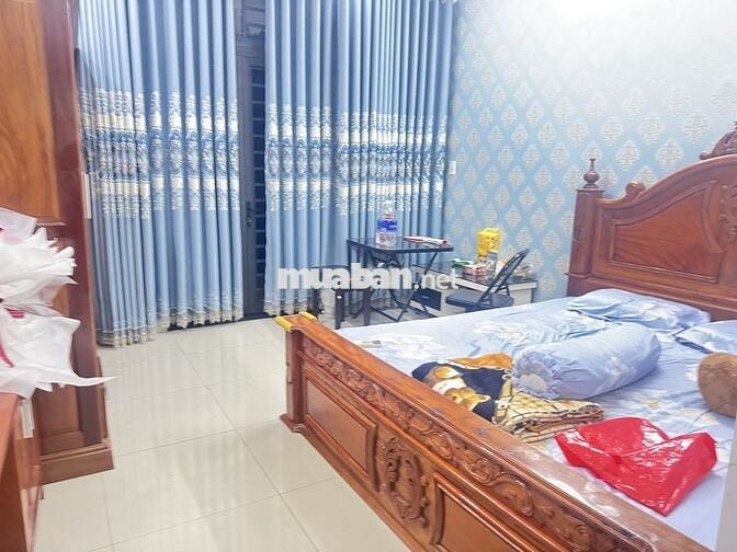 nhà nguyên căn vào ở được liền tiện ích đầy đủ