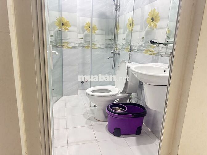 nhà nguyên căn vào ở được liền tiện ích đầy đủ