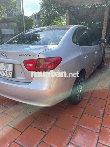 Hyundai Elantra 2009 1.6 MT - 30 km