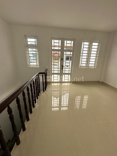 Bán nhà 6x18m 1 trệt 1 lầu, có sân thượng,KDC Bình Hưng, BC