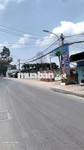KẸT TIỀN BÁN GẤP MẶT TIỀN ĐƯỜNG NHỰA LIÊN XÃ XUÂN BẮC GẦN NHÀ THỜ, CHỢ