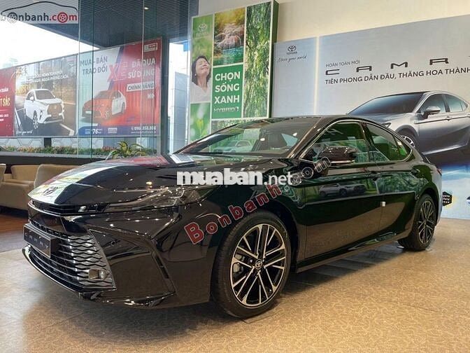Toyota Camry 2.5 HEV Top 2025 - 1 Tỷ 470 Triệu