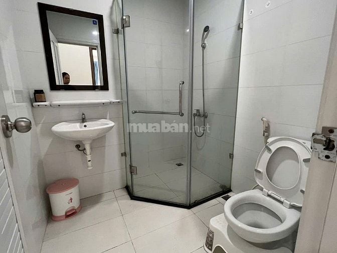 Chung cư Screc , Trường Sa, Q3: Giá 13tr/th, 80m2- 2PN, Nội thất