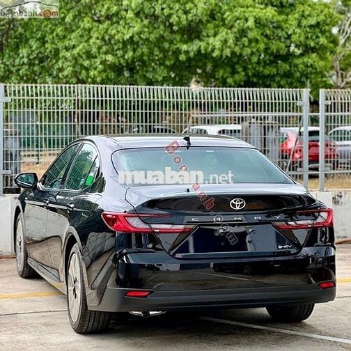 Toyota Camry 2.5 HEV Top 2025 - 1 Tỷ 470 Triệu
