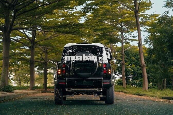 LandRover Defender 2023 110 P400 3.0 AT - 12000 km