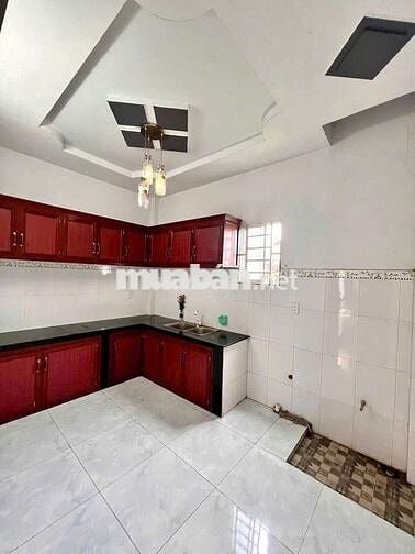 NHÀ ĐẸP 2PH NGỦ GẦN CHỢ VÀ TRƯỜNG HỌC LÊ THI NGAY VLA