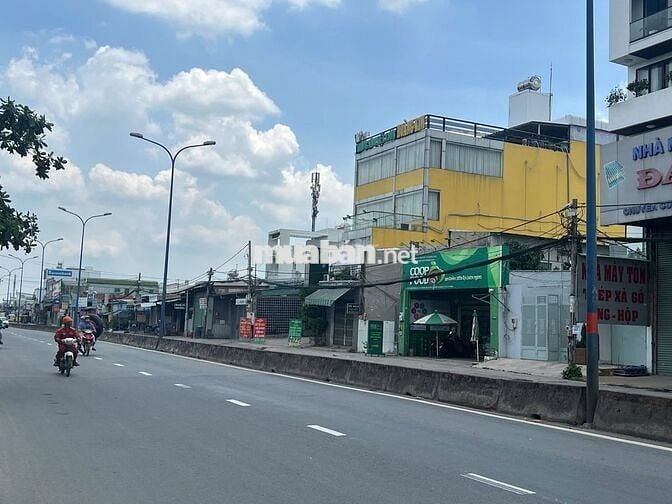CHÍNH CHỦ CHO THUÊ NHÀ DT10X22(5TẦNG).THANG MÁY, MT TRẦN VĂN GIÀU.