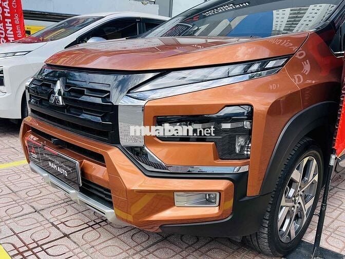 Mitsubishi Xpander Cross 2023 Cam/Đen - 28000 km