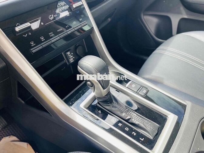 Mitsubishi Xpander Cross 2023 Cam/Đen - 28000 km