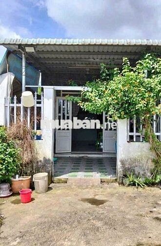 Bán nhà nằm 1 sẹc của Phan Văn HớnDT100m2, giá 950tr.SHR