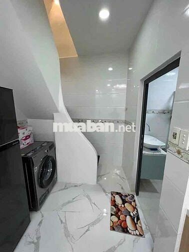 Bán nhà Huỳnh Tấn Phát Q7, DT 5x9m, 1 lầu , 2 phòng ngủ