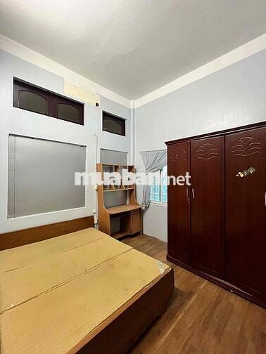Nhà 3 tầng, 57m2, mặt ngõ Khương Trung, thoáng trước sau.