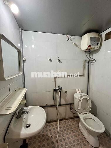 Nhà 3 tầng, 57m2, mặt ngõ Khương Trung, thoáng trước sau.