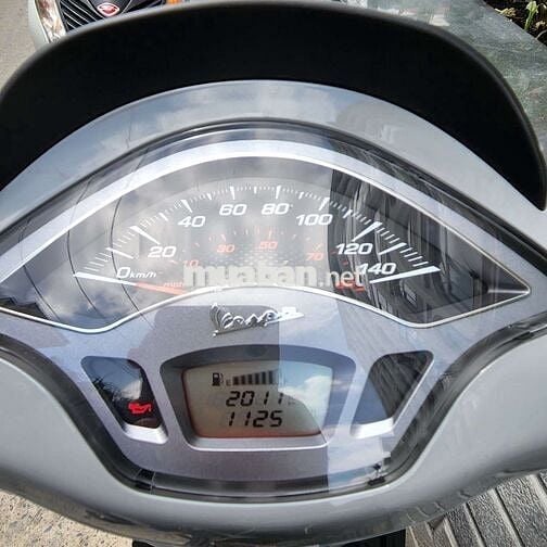 Bán xe piaggio (sprint) màu xám 125 .chính chủ