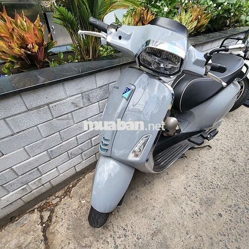 Bán xe piaggio (sprint) màu xám 125 .chính chủ