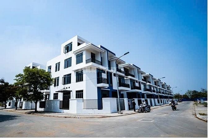 Bán đất Lã Xuân Oai Q9 - Giá 30triệu/m2- cách Vành Đai 3 chỉ 2km 