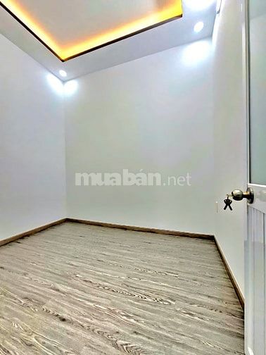 nhà bán chính chủ 1 lầu có sổ hồng gần Phú Mỹ Hưng quận 7