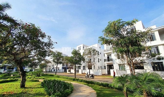 Bán đất Lã Xuân Oai Q9 - Giá 30triệu/m2- cách Vành Đai 3 chỉ 2km 