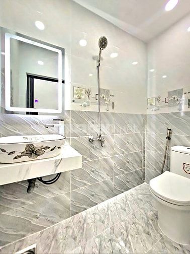 nhà bán chính chủ 1 lầu có sổ hồng gần Phú Mỹ Hưng quận 7