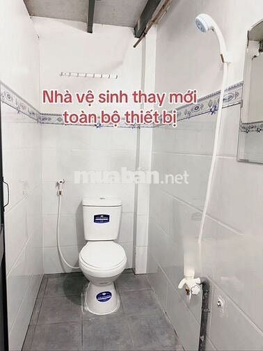 Phòng trọ mặt tiền ngay ngã tư Thủ Đức