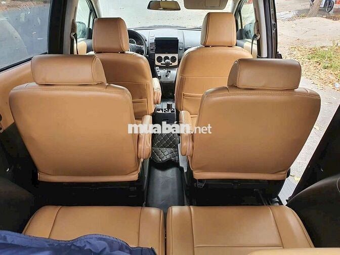 Mazda 5 số tự động cửa lùa