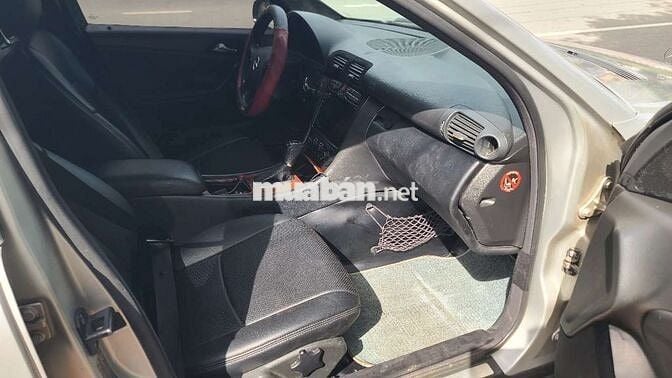 Mercedes 2004 C180K Classic  - 88 km