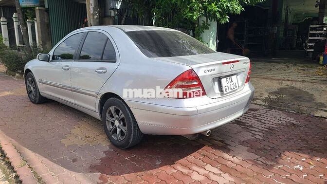Mercedes 2004 C180K Classic  - 88 km