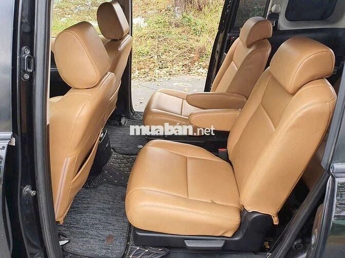 Mazda 5 số tự động cửa lùa